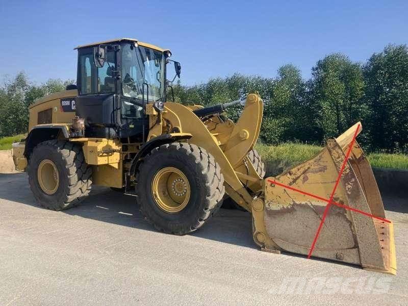 CAT 926M 輪胎式裝載機