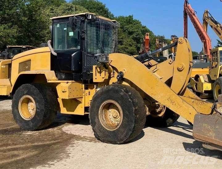 CAT 938M 輪胎式裝載機