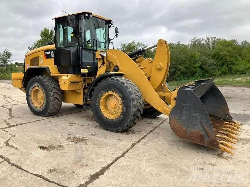 CAT 938M 輪胎式裝載機