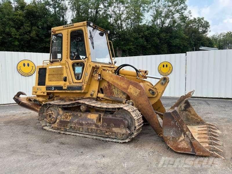 CAT 943 推土機