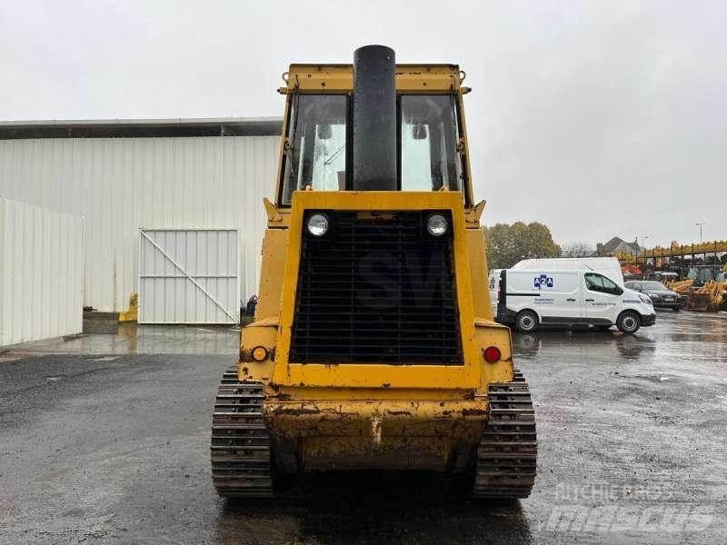 CAT 953 推土機
