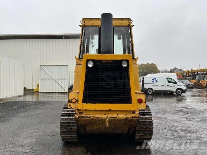CAT 953 推土機