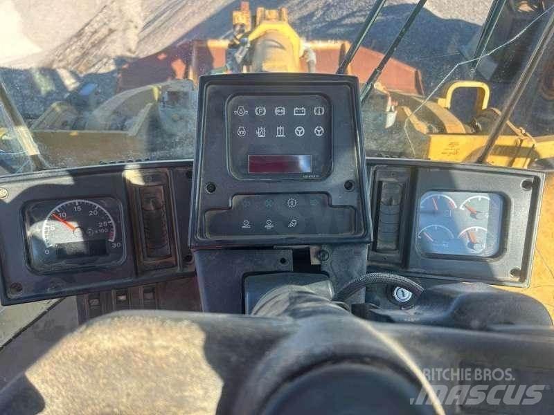 CAT 962G 輪胎式裝載機