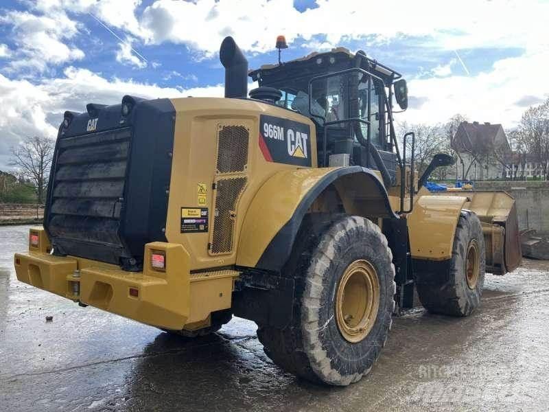 CAT 966M 輪胎式裝載機