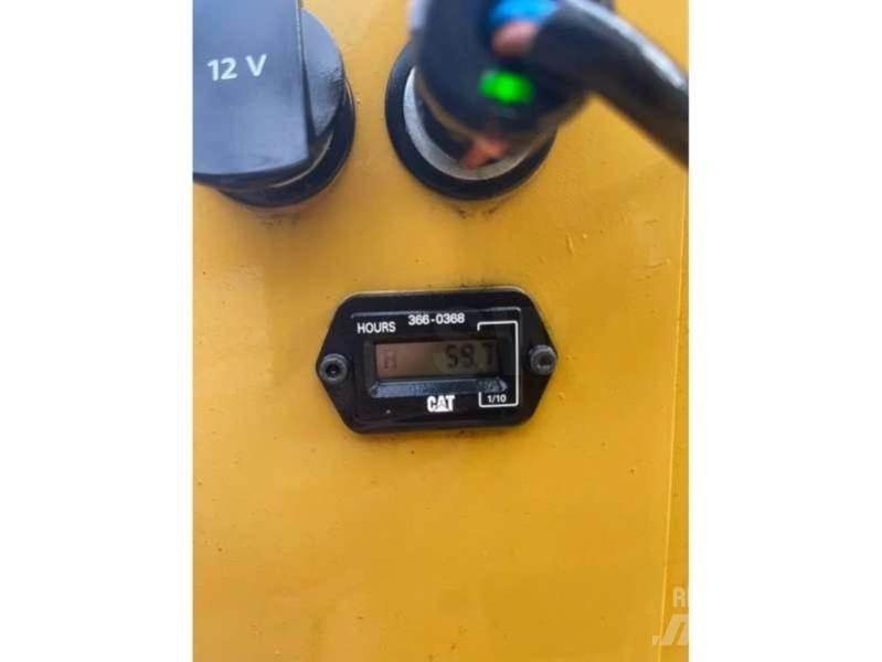 CAT CB1.7 土壤壓實機