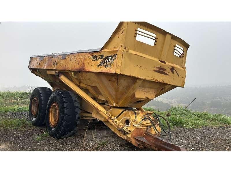 CAT D250B 傾卸式拖車
