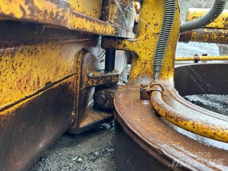 CAT D4H LGP 履帶推土機