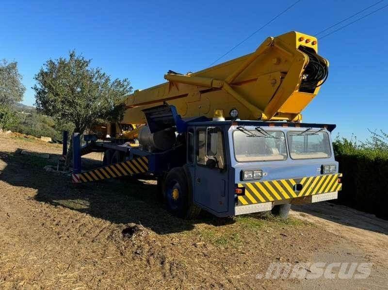 Condor 125/S 全路面起重機/吊車