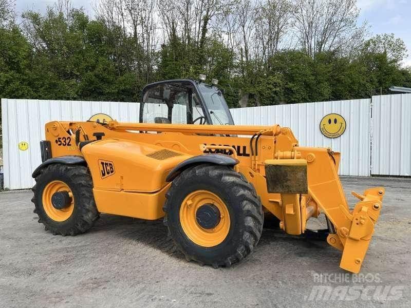 JCB 532-120 伸縮臂操作車