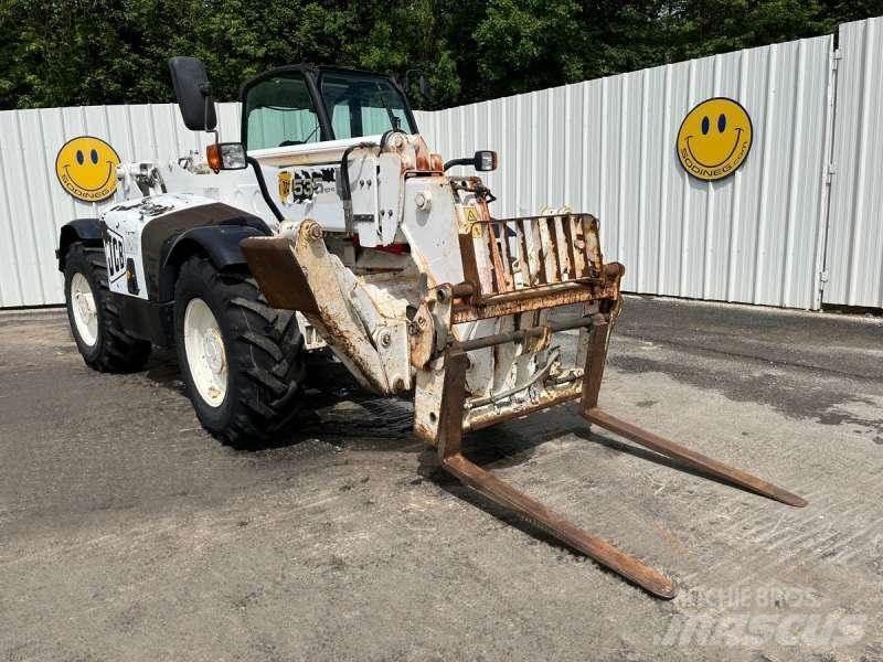 JCB 535-125 伸縮臂操作車