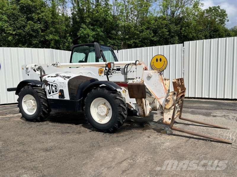 JCB 535-125 伸縮臂操作車