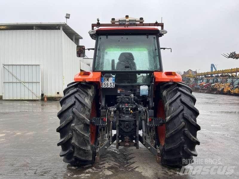 Kubota M108S 曳引機