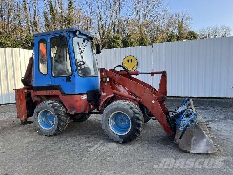 Kubota R520 反鏟裝載機