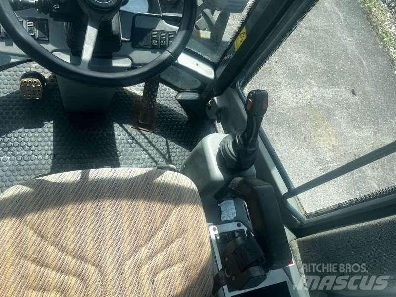 Terex TL70 小型裝載機