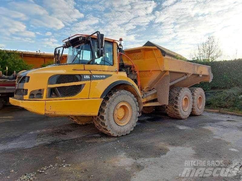 Volvo A30G 鉸接式起吊車