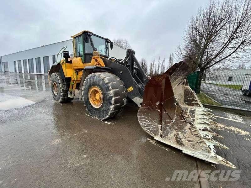 Volvo L220H 輪胎式裝載機