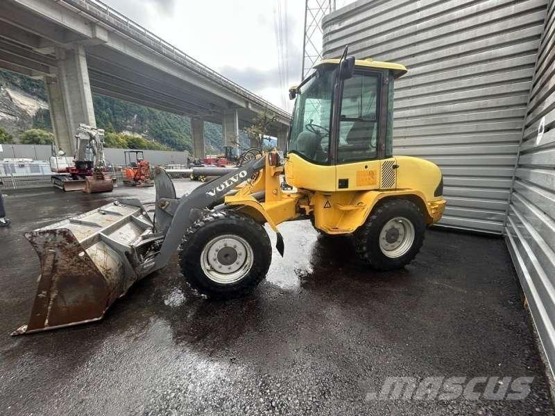 Volvo L30Z 小型裝載機