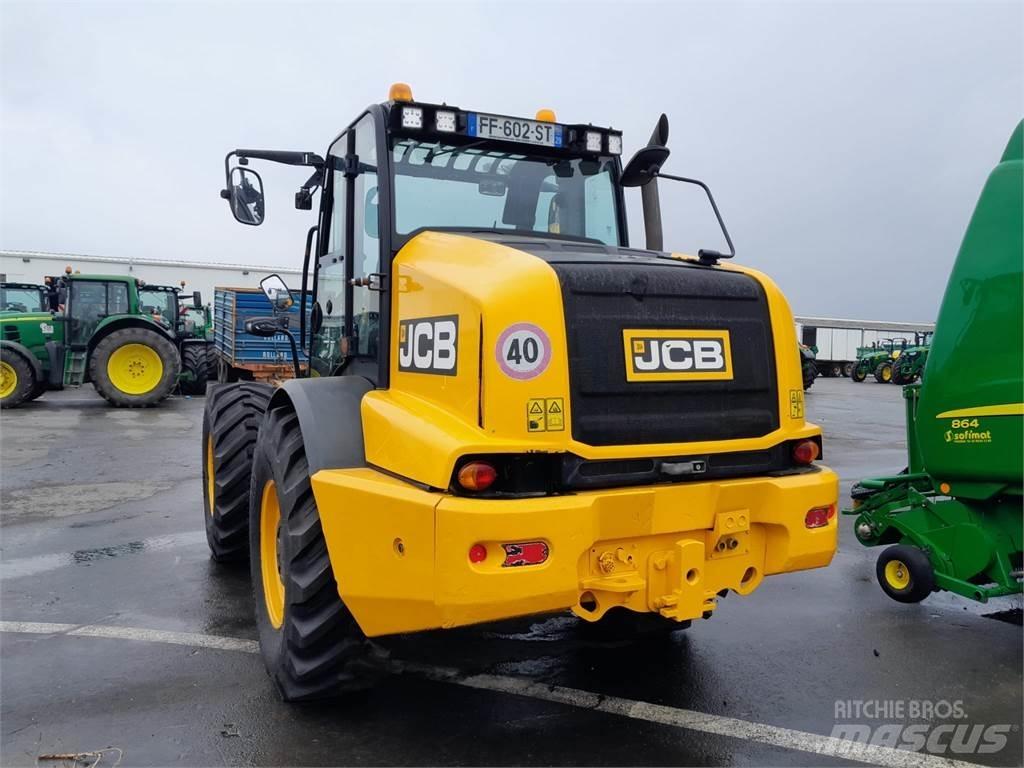 JCB TM420 農業用伸縮臂裝載機