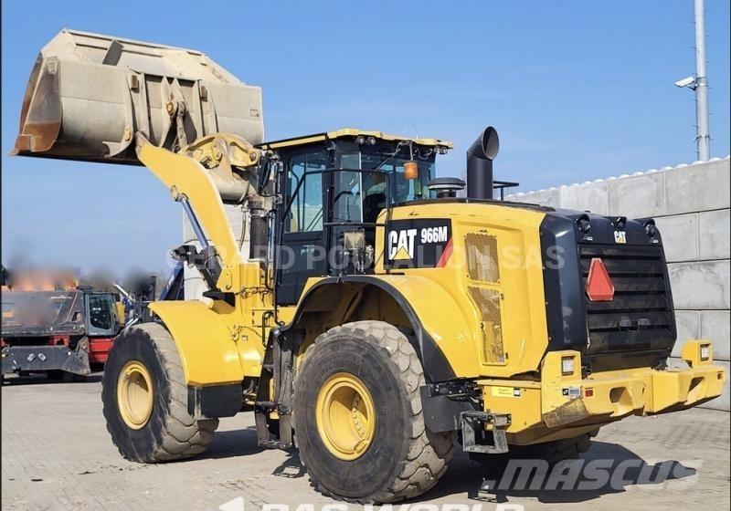 CAT 966M 輪胎式裝載機