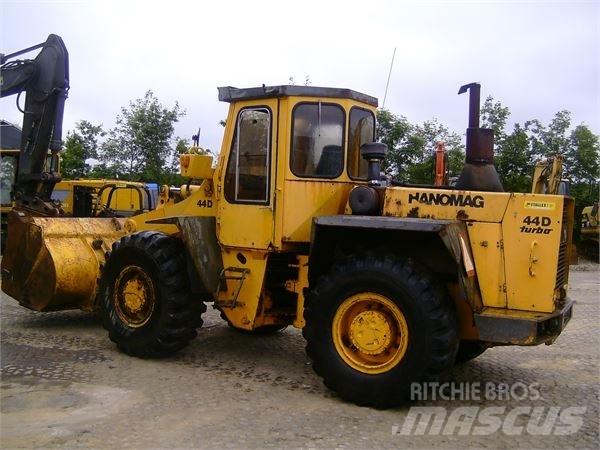 Hanomag 44D 輪胎式裝載機