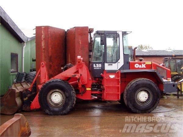 O&K L25C 輪胎式裝載機