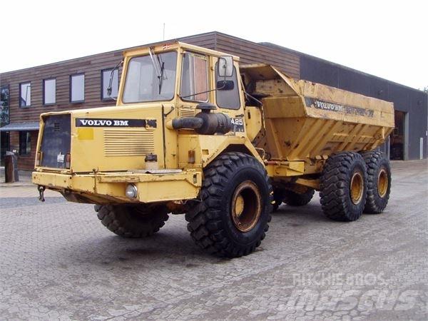 Volvo A25 鉸接式起吊車