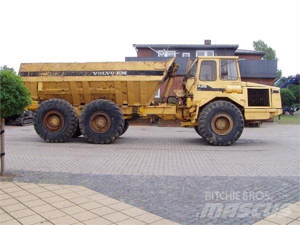 Volvo A25 鉸接式起吊車