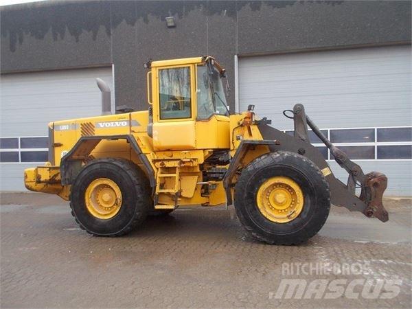 Volvo L120D 輪胎式裝載機