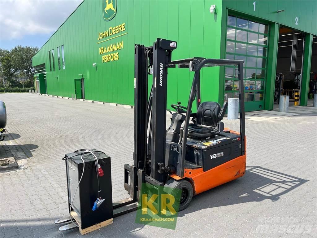 Doosan B18T 農業用伸縮臂裝載機