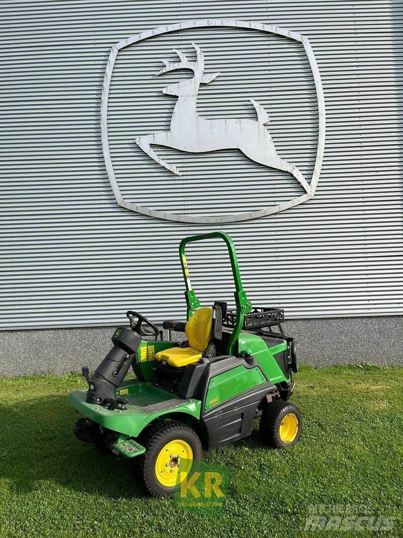 John Deere 1580 長草、修整和環繞割草機