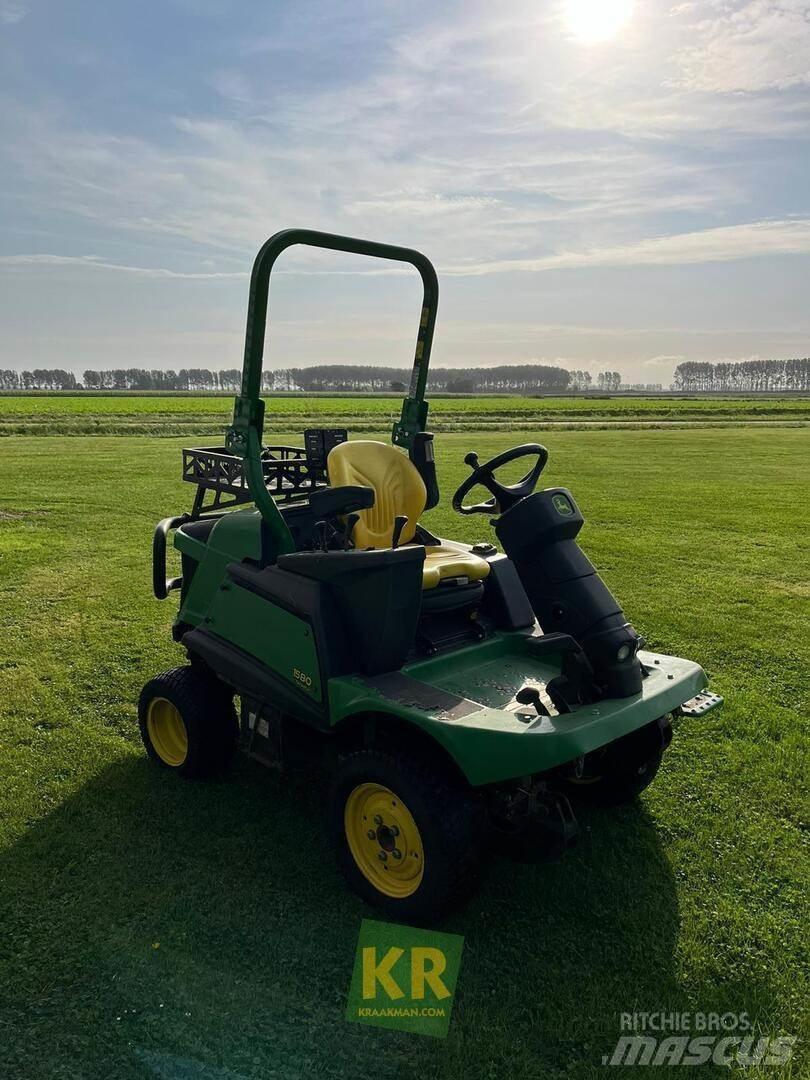 John Deere 1580 長草、修整和環繞割草機