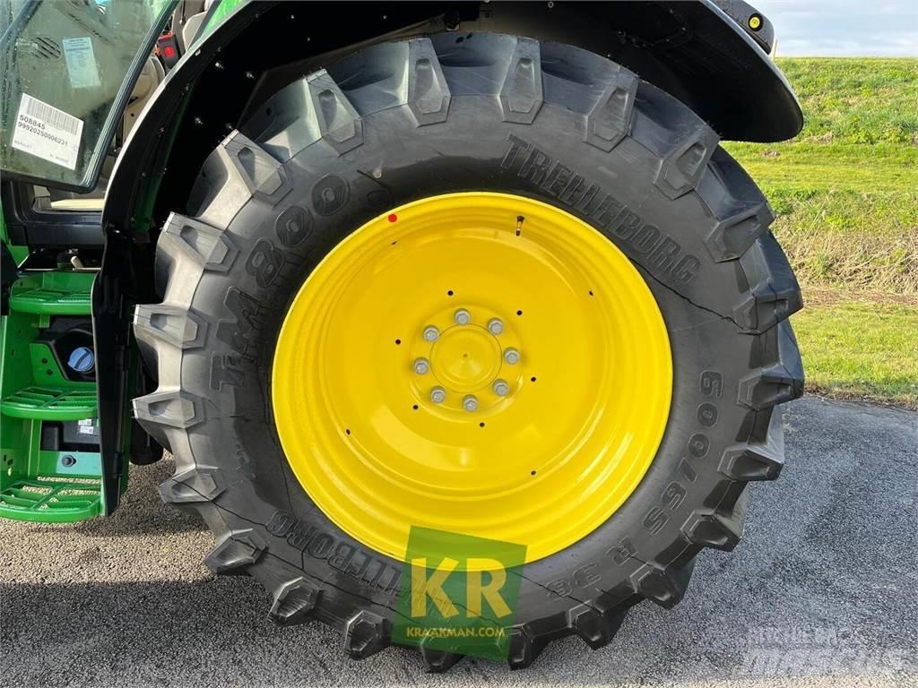John Deere 6120M 曳引機