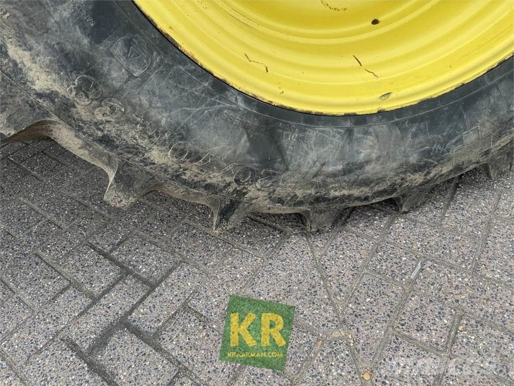John Deere 6125R 曳引機