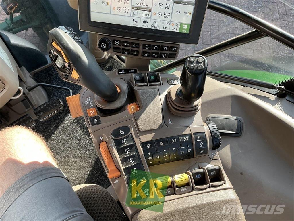John Deere 6130R 曳引機