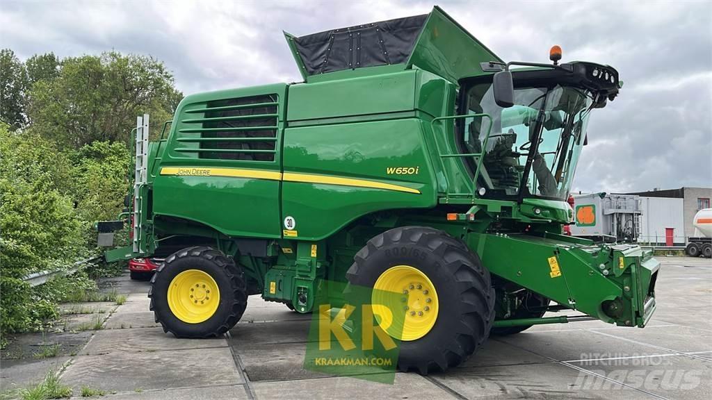 John Deere W650 聯合收穫機