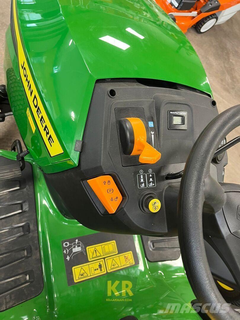 John Deere X127 騎乘式割草機