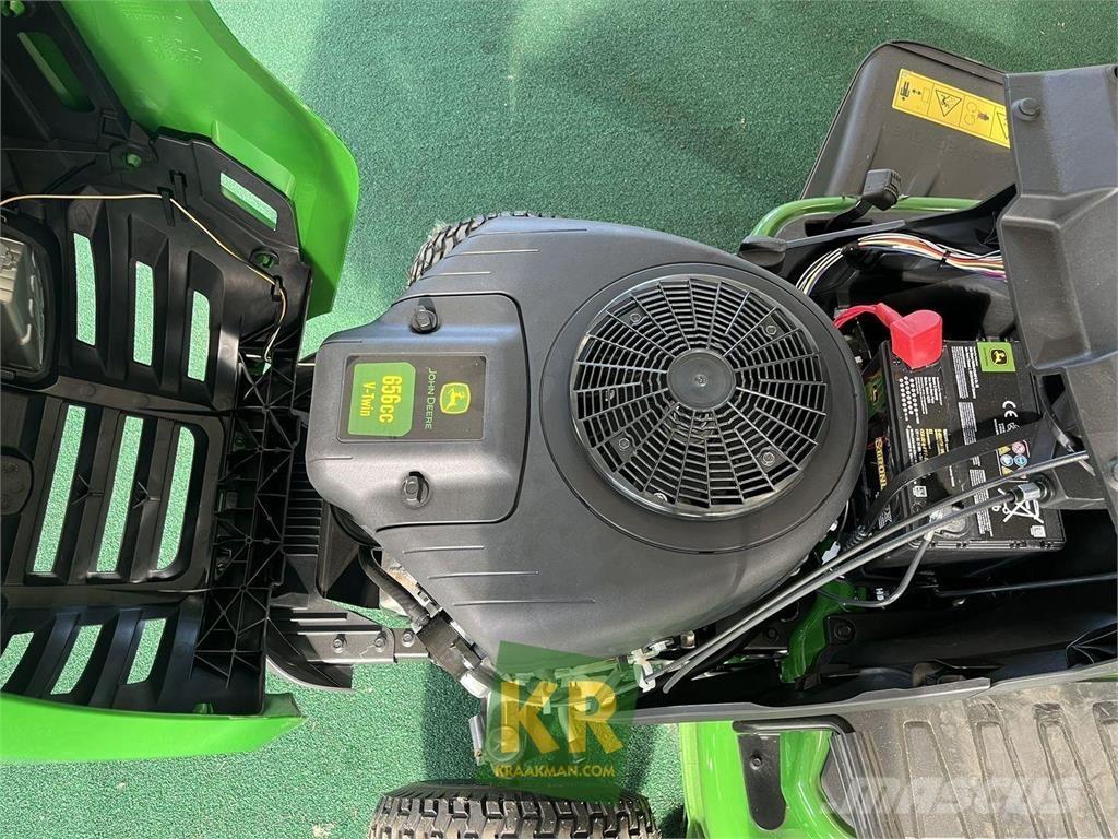 John Deere X127 騎乘式割草機