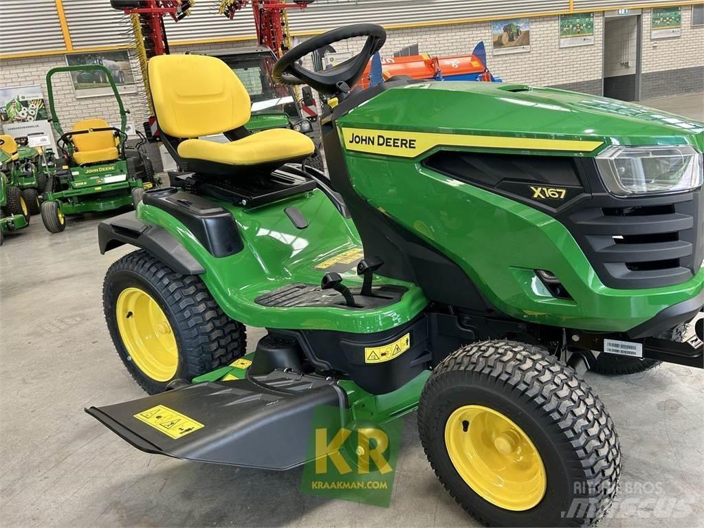 John Deere X167 騎乘式割草機