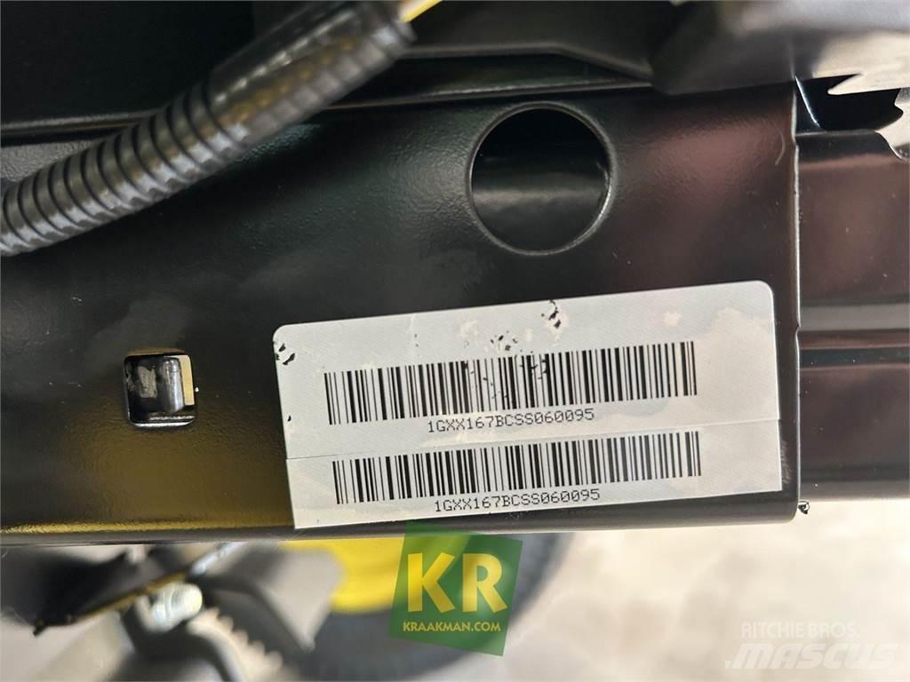 John Deere X167 騎乘式割草機