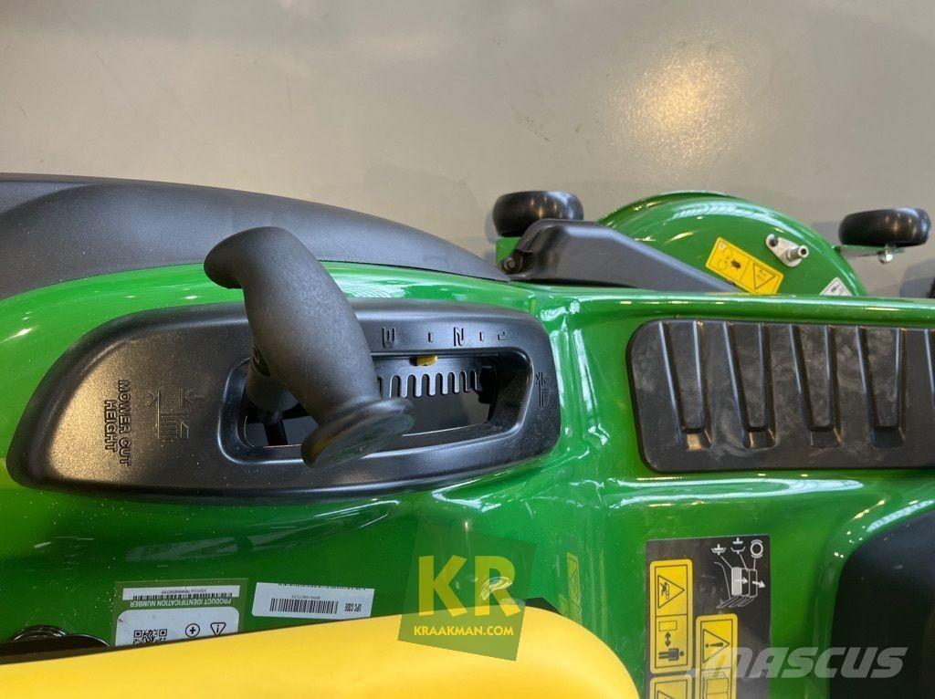 John Deere X167R 騎乘式割草機