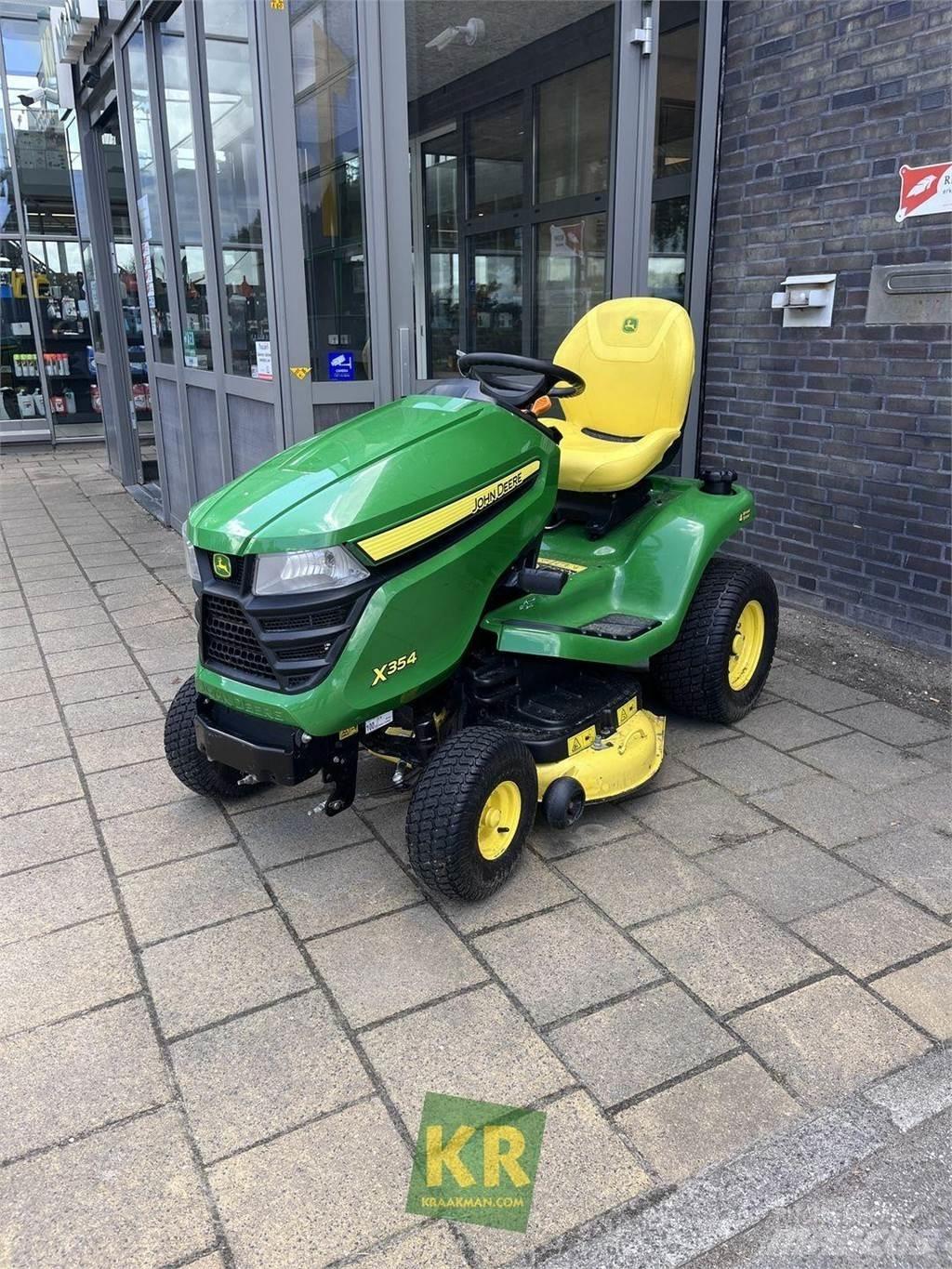 John Deere X354 騎乘式割草機