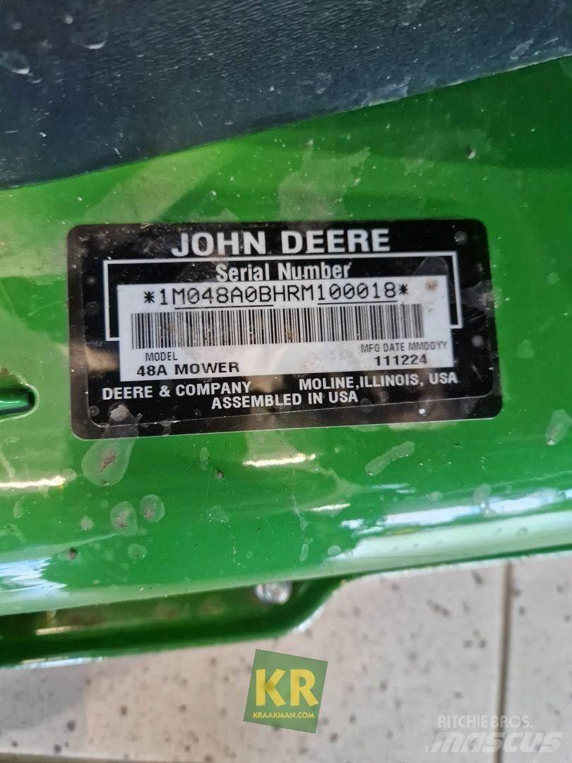 John Deere X370 騎乘式割草機