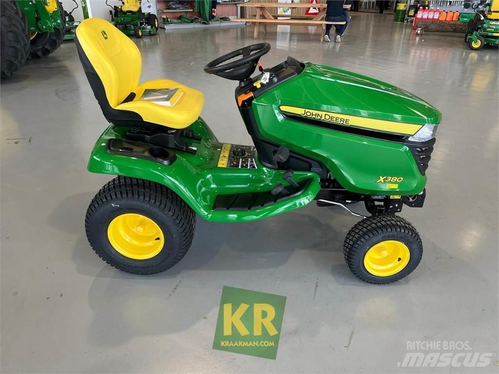 John Deere X380 騎乘式割草機