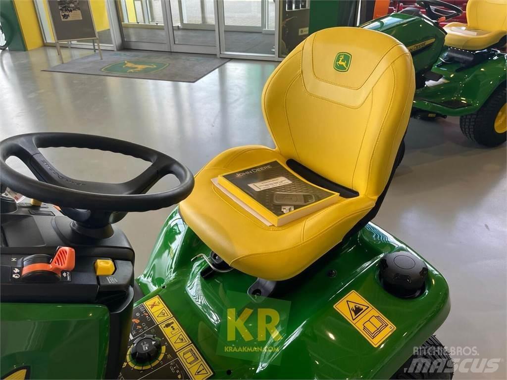 John Deere X380 騎乘式割草機