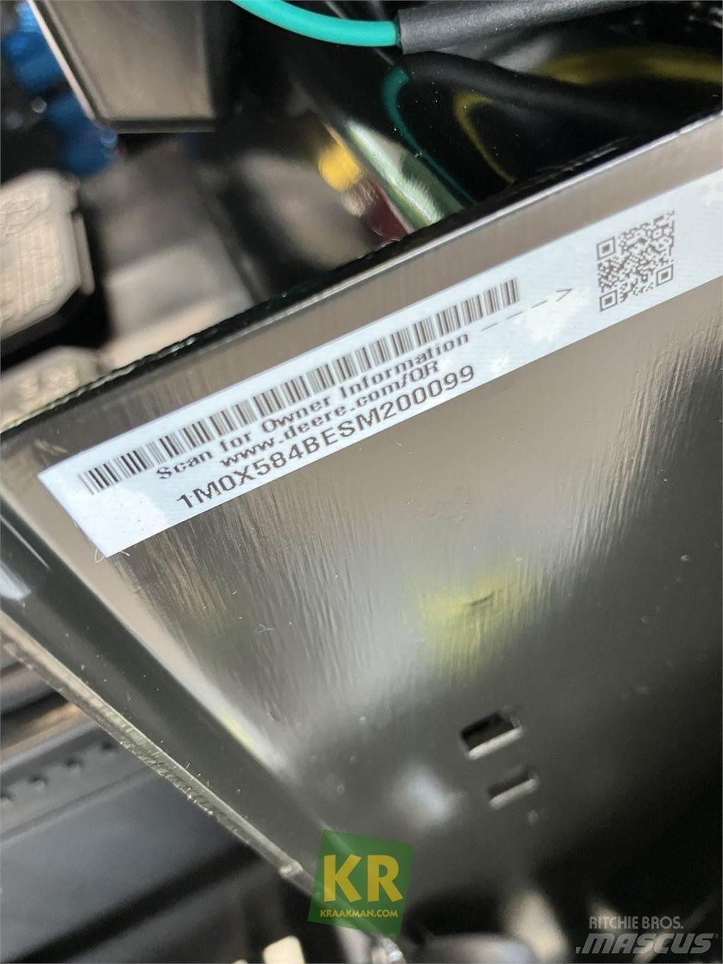 John Deere X584 騎乘式割草機