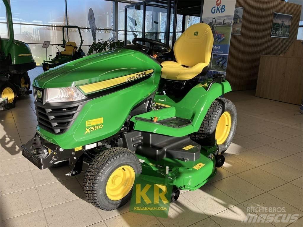 John Deere X590 騎乘式割草機