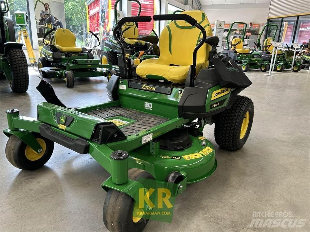John Deere Z320R 其他農業機械
