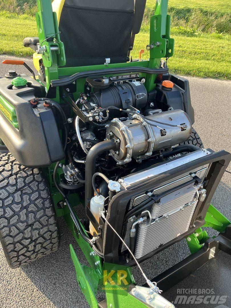 John Deere Z997R 騎乘式割草機