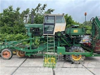 Krakei 6610 rooier 馬鈴薯收穫機和挖掘機