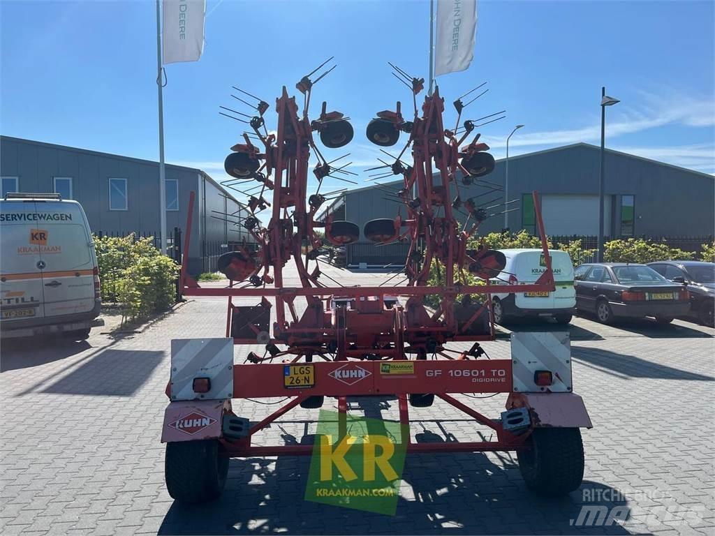 Kuhn GF 10601 耙與翻草機